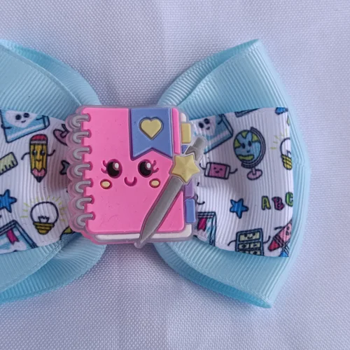 Laço Escolar Caderninho Rosa e Azul Bebê - Laço Artesanal Infantil Princesa de Laços